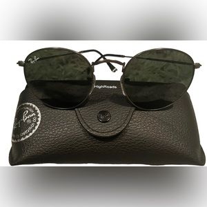 Ray-Ban R3447 Round Metal Matte Sunglasses